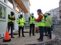 Rubén Arroxo y Alexandre Penas visitan los avances realizados en la peatonalización de Quiroga Ballesteros
