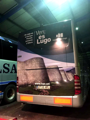 Lugo recorre España en autobús