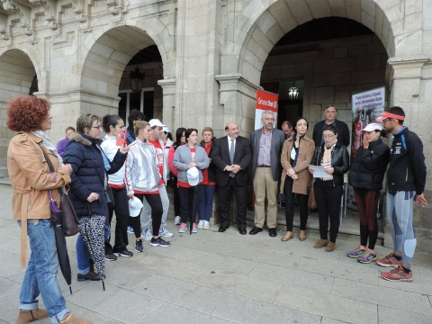 Os participantes na Volta solidaria a España polas enfermidades raras chegan a Lugo
