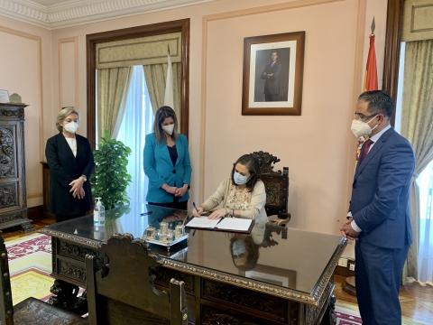 A Alcaldesa de Lugo preside a toma de posesión da nova Tesoureira