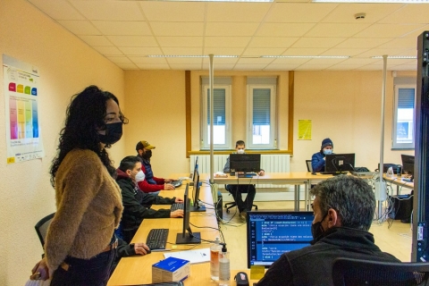 Dieciséis chicos y chicas se forman en tecnología web en un taller de formación y empleo en el Centro Municipal de Innovación 