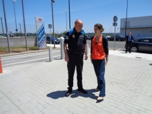 A Alcaldesa durante a súa visita á sede da Policía Local e Protección Civil