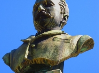 Detalle estatua Juan Montes