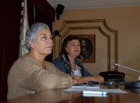 A Concelleira de Cultura, Turismo, Xuventude e Promoción da Lingua, Carmen Basadre, e a delegada en Lugo da Asociación Española de Pintores e Escultores, Dolores Guerrero