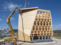 Finaliza a montaxe da estrutura do edificio Impulso Verde, na Garaballa, coa instalación da cuberta gridshell