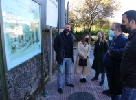 El Gobierno de Lugo instala paneles con leyendas en el barrio da Ponte para potenciar "el atractivo turístico de la zona"