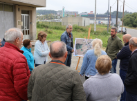 Rubén Arroxo e Alexandre Penas reúnense coa veciñanza da Garaballa