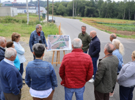 Rubén Arroxo e Alexandre Penas reúnense coa veciñanza da Garaballa