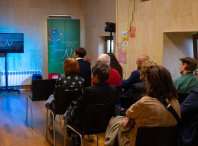 O Coliving Municipal do Carme acolle este mércores a inauguración da intervención ‘Distinta, pero a mesma’ da artista lucense Sabela Eiriz