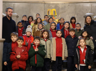 Rubén Arroxo amosa as instalacións da Casa Consistorial a estudantes do colexio Franciscanos Rubén Arroxo amosa as instalacións da Casa Consistorial a estudantes do colexio Franciscanos