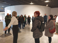 Maite Ferreiro visita la exposición "Evolución desde a imperfección: arte, realidade virtual e Neurociencia"