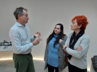 Maite Ferreiro visita la exposición "Evolución desde a imperfección: arte, realidade virtual e Neurociencia"