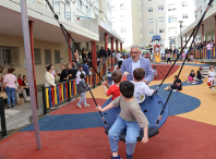 O alcalde pon en valor a remodelación integral do parque infantil do Sagrado Corazón como vía para mellorar a calidade de vida da veciñanza e favorecer a socialización nos barrios O alcalde pon en valor a remodelación integral do parque infantil do Sagrado Corazón como vía para mellorar a calidade de vida da veciñanza e favorecer a socialización nos barrios