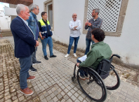 A Tenencia de Alcaldía colabora co Colexio de Arquitectos Técnicos de Lugo nunha análise da accesibilidade nas instalacións municipais A Tenencia de Alcaldía colabora co Colexio de Arquitectos Técnicos de Lugo nunha análise da accesibilidade nas instalacións municipais