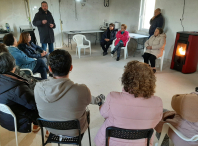 Rubén Arroxo e Cristina López visitan Labio, onde explicaron como funcionará o taxi a demanda ás veciñas e veciños Rubén Arroxo e Cristina López visitan Labio, onde explicaron como funcionará o taxi a demanda ás veciñas e veciños