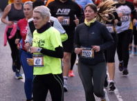 A carreira nocturna do sábado abre unha nova edición do circuíto Corre con Nós, que bate récord con 1.957 persoas inscritas