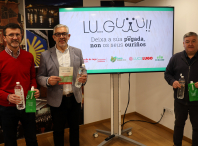 O Concello de Lugo pon en marcha a campaña “Luguau: Deixa a súa pegada, non os seus ouriños” con reparto de kits de limpeza en distintos barrios da cidade