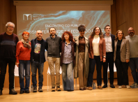 Maite Ferreiro participa en el encuentro público con los presentadores de la gala de los Premios Mestre Mateo y con la Premio de Honor Rosa Moledo