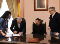 Dos nuevos celadores para centros de enseñanza de la ciudad tomaron posesión de sus plazas