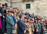 La alcaldesa y los concejales del Gobierno en el Desfile y en la Ofrenda Floral de la Guardia Real