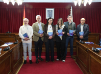 A alcaldesa de Lugo presenta LugoPoética 2025, unha publicación que pon en valor a creación literaria en galego A alcaldesa de Lugo presenta LugoPoética 2025, unha publicación que pon en valor a creación literaria en galego