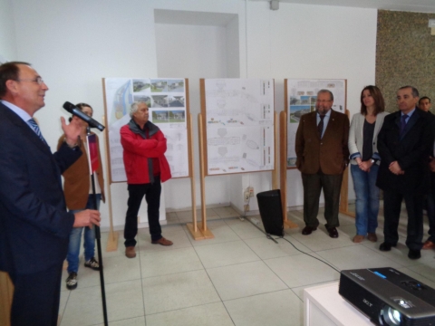 O Alcalde asistie á presentación das obras de rehabilitación do antigo hospital San Xosé para converterse na nova sede de ASPNAIS