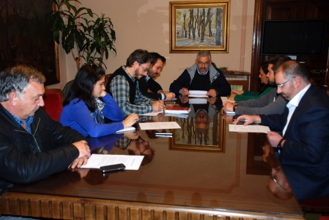 A comisión da Residencia pide reunións co xerente do SERGAS e a delegada da Xunta, e unha visita ao antigo Xeral