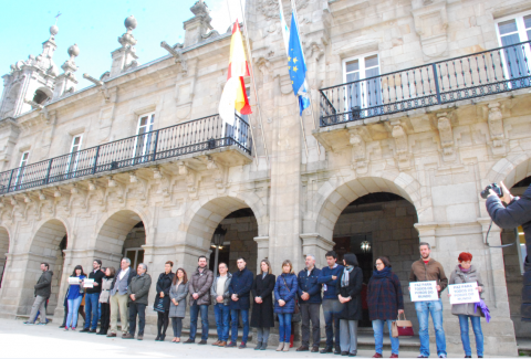 Lugo garda un minuto de silencio pola barbarie terrorista de Bruselas