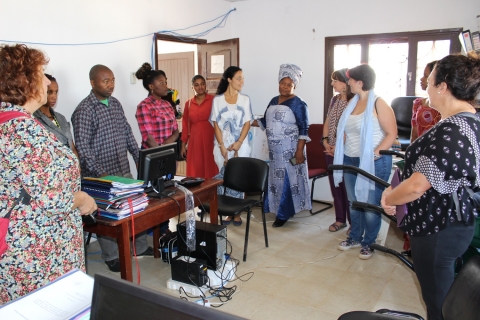 Ana González Abelleira intercambia experiencias en Mozambique coas súas homólogas nese país