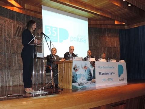 Lara Méndez felicita ao Hospital Polusa polo seu 35 aniversario