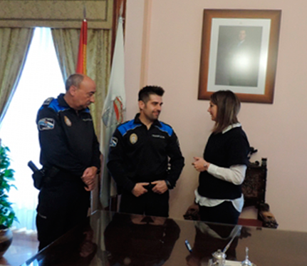 A Alcaldesa preside a toma de posesión dun novo axente da Policía Local de Lugo