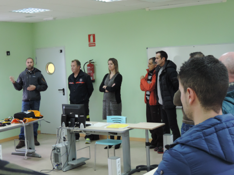 El Ayuntamiento proporciona material y formación sobre rescates en altura a los bomberos de Lugo
