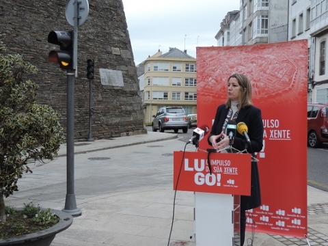 La Alcaldesa apuesta por una movilidad inclusiva: la Ronda de la Muralla a 30 Km/h y prioridad ciclista en el carril derecho