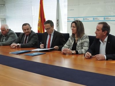 A Alcaldesa asina un convenio con Agader para a cesión ao Concello dunha parcela na parroquia de Poutomillos