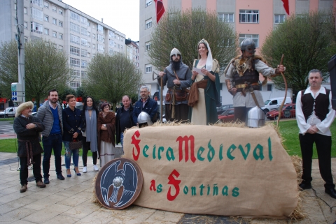 La Alcaldesa anima al vecindario de Fontiñas a seguir "haciendo barrio y ciudad" con iniciativas como la Feria Medieval