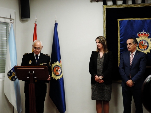 La Alcaldesa asiste a la toma de posesión del nuevo Comisario Jefe de la Policía Nacional de Lugo