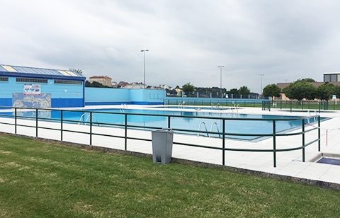 A área de Deportes realiza melloras nas instalacións das piscinas exteriores de Frigsa, que contarán con nova zona de enfermería