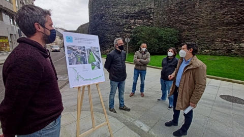 Rubén Arroxo presenta o proxecto de transformación da Ronda da Muralla entre a rúa Santiago e a rúa Vilalba