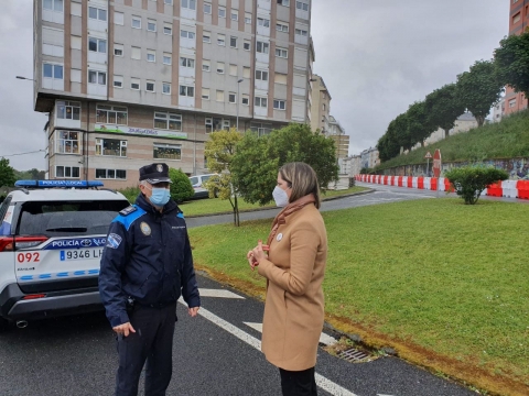 La alcaldesa de Lugo supervisó esta mañana el operativo que regirá el tráfico en San Eufrasio mientras dure la construcción de la rotonda