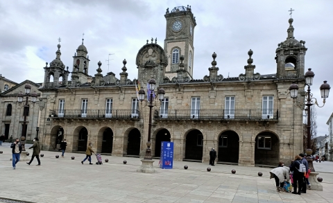 El Ayuntamiento de Lugo impulsa medidas de conciliación familiar entre el personal municipal