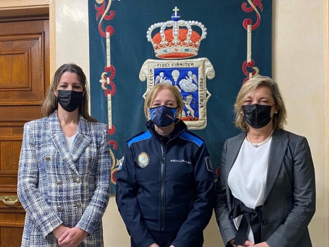Lara Méndez efectiviza a toma de posesión de 7 novos Inspectores en prácticas da Policía Local