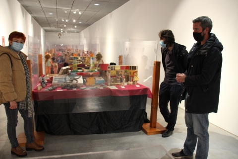Maite Ferreiro y Rubén Arroxo presentan la exposición Así xogabamos