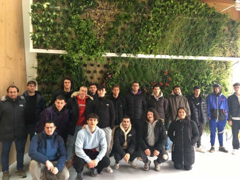 Alumnos de Eficiencia Energética del CIFP As Mercedes visitan el Impulso Verde de Lugo como edificio referente en esta materia