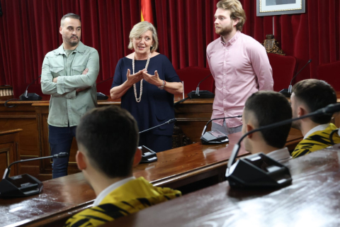 Paula Alvarellos recibe ao Lugo Sala polo seu ascenso a Segunda División Paula Alvarellos recibe ao Lugo Sala polo seu ascenso a Segunda División