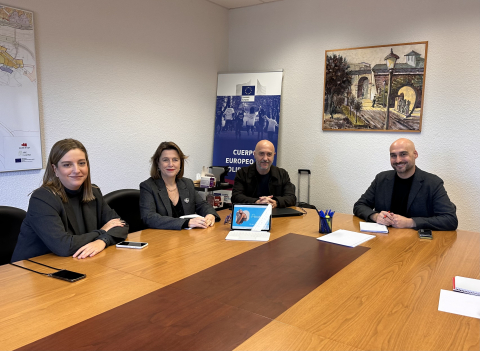 O Concello de Lugo e Primark estudan vías de colaboración de cara á chegada do xigante téxtil irlandés á cidade ao longo do vindeiro ano