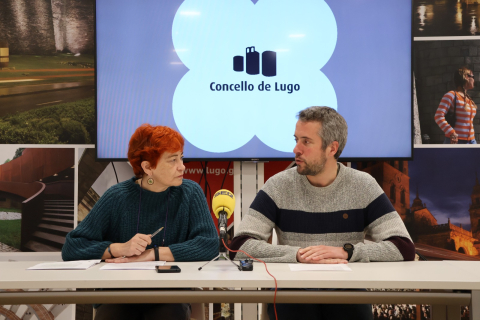 Rubén Arroxo e Maite Ferreiro presentan a programación de Entroido do 2025, que contará con 18 actividades