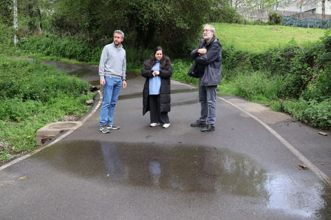 Rubén Arroxo: "a Xunta ten que solucionar canto antes os problemas do acceso ao barrio de Casás" Rubén Arroxo: "a Xunta ten que solucionar canto antes os problemas do acceso ao barrio de Casás"