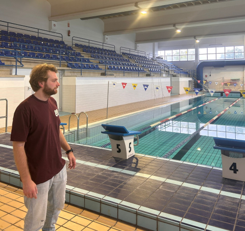 El Ayuntamiento pone a disposición de niños y adultos 998 plazas en los cursos de natación en Frigsa y As Pedreiras para el primer trimestre