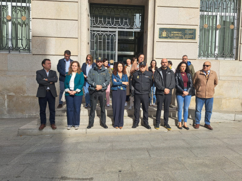 A Corporación lucense asiste ao minuto de silencio para condenar un novo crime machista en Sevilla, que eleva a 28 as asasinadas este ano A Corporación lucense asiste ao minuto de silencio para condenar un novo crime machista en Sevilla, que eleva a 28 as asasinadas este ano
