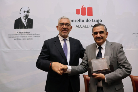 O alcalde de Lugo apela “á memoria colectiva para construír a xustiza social”, nos nomeamentos de fillos adoptivos da cidade a Xesús Alonso Montero e a Rafael de Vega Barrera